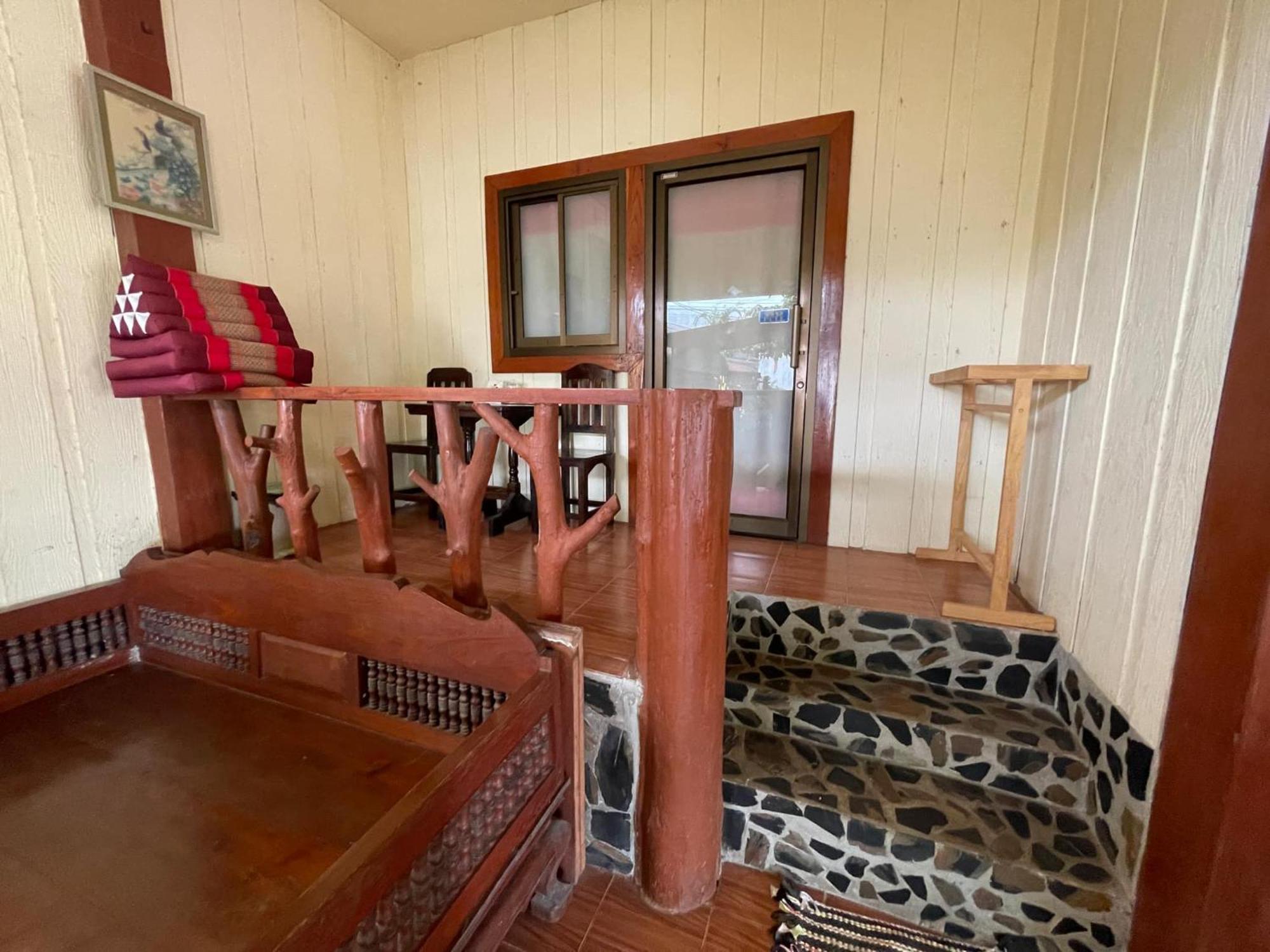 Lungsonhouse Pai Villa Bagian luar foto